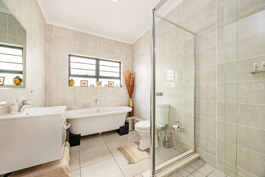 3 Bedroom Property for Sale in Richwood Western Cape